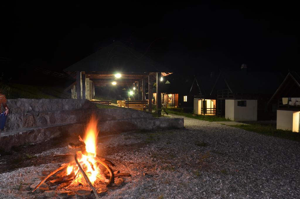 Chalets Etno Selo Stavna Villa Krajista Ngoại thất bức ảnh